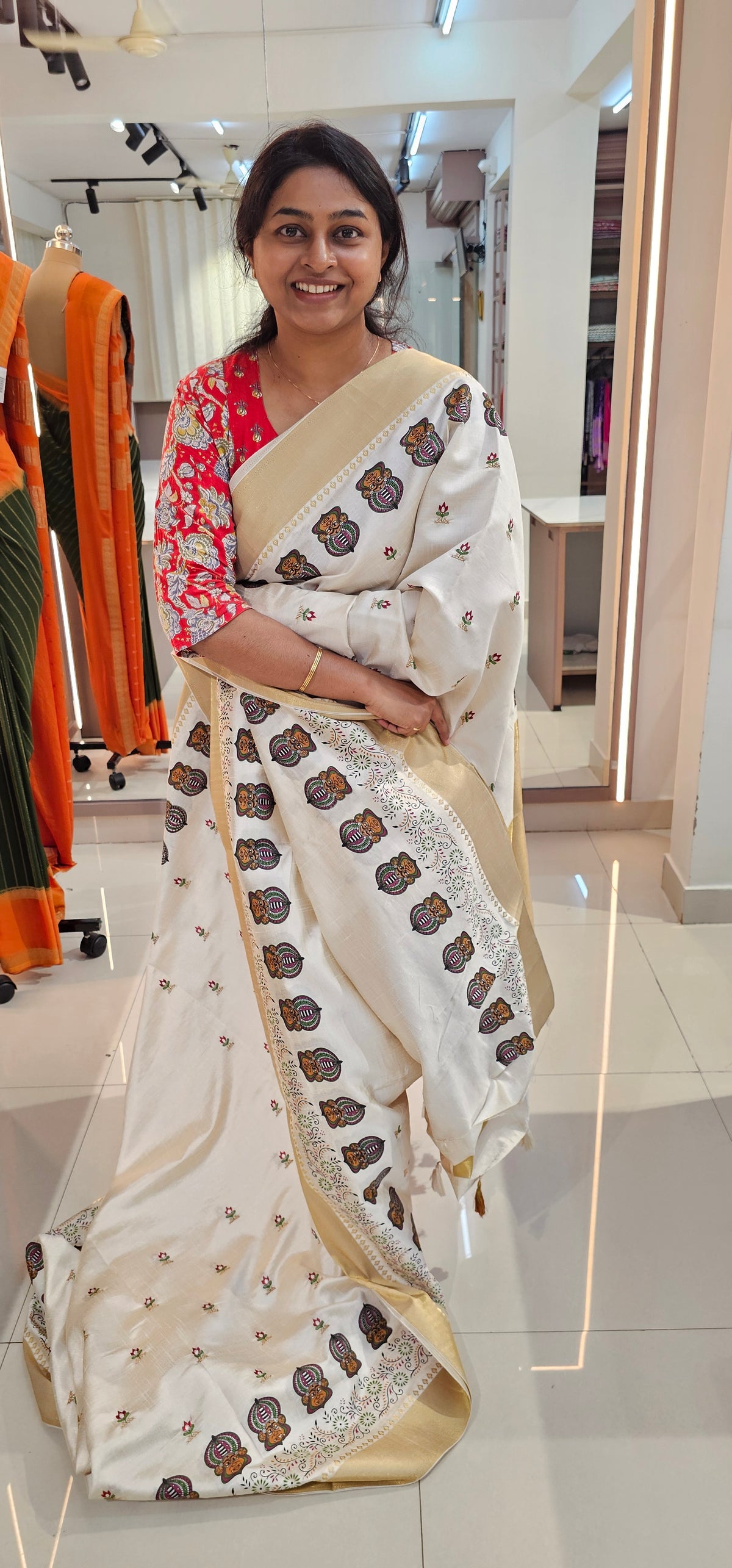 ONAM SAREE