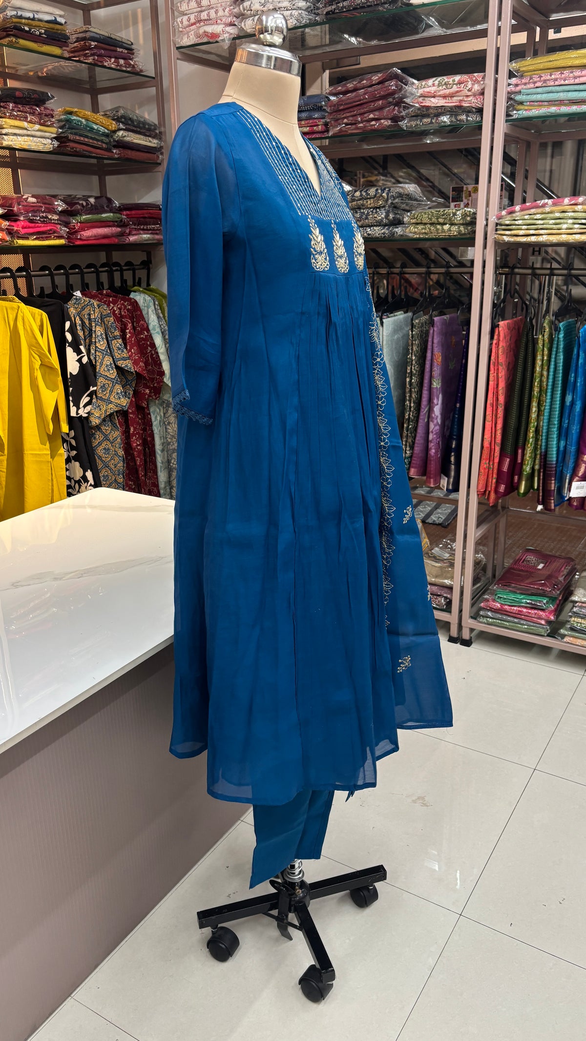 ROYAL BLUE- MULCHANDERI FESTIVE SUIT